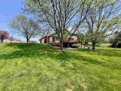 MOTIVATED SELLERS! Bordering South Hills Golf Course, this on South Hills Golf and Country Club in Wisconsin - for sale on GolfHomes.com, golf home, golf lot