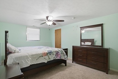 WELCOME HOME to this split level home that is ready for a new on Savannah Oaks Golf Club of Candlewick Lake in Illinois - for sale on GolfHomes.com, golf home, golf lot