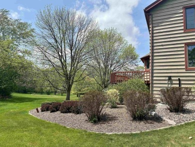 MOTIVATED SELLERS! Bordering South Hills Golf Course, this on South Hills Golf and Country Club in Wisconsin - for sale on GolfHomes.com, golf home, golf lot