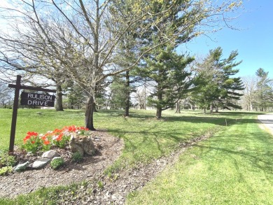 Rare property at Bayles Lake!  Home is on one level and handicap on Lakeview Country Club in Illinois - for sale on GolfHomes.com, golf home, golf lot