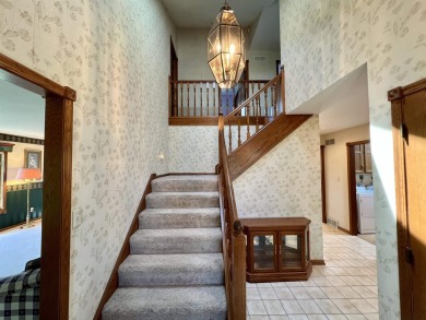 MOTIVATED SELLERS! Bordering South Hills Golf Course, this on South Hills Golf and Country Club in Wisconsin - for sale on GolfHomes.com, golf home, golf lot