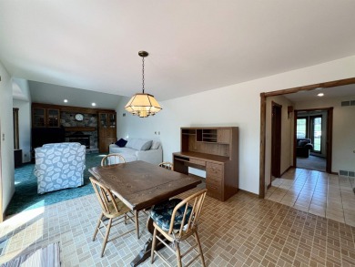 MOTIVATED SELLERS! Bordering South Hills Golf Course, this on South Hills Golf and Country Club in Wisconsin - for sale on GolfHomes.com, golf home, golf lot