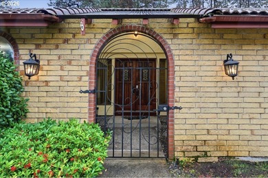 A beautifully remodeled, Mediterranean-inspired custom home on Club Green Meadows in Washington - for sale on GolfHomes.com, golf home, golf lot