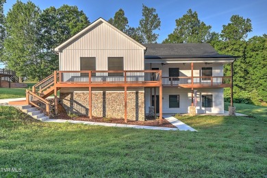 Welcome to a golfer's paradise where everyday living meets on The Crossings Golf Club in Tennessee - for sale on GolfHomes.com, golf home, golf lot