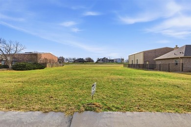 Unmatched aviation living opportunity in Pecan Plantation.
 on Pecan Plantation Country Club in Texas - for sale on GolfHomes.com, golf home, golf lot