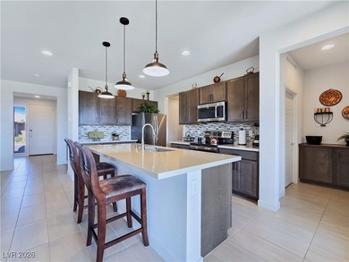 Gorgeous home in the community of Ovation at Mountain Falls on on Mountain Falls Golf Course in Nevada - for sale on GolfHomes.com, golf home, golf lot