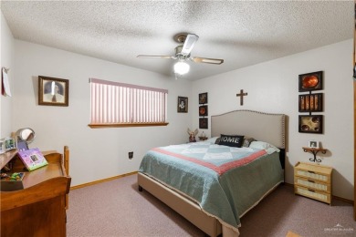 Come see this very well-maintained and clean house.  The on Howling Trails Golf  in Texas - for sale on GolfHomes.com, golf home, golf lot