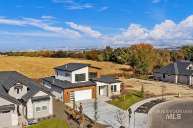 Contemporary home nestled in the highly desirable Legacy on Eagle Legacy Golf Course in Idaho - for sale on GolfHomes.com, golf home, golf lot