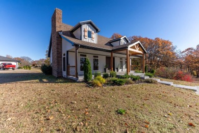 This beautifully remodeled 2,885 sq. ft. custom home offers on Gene Pray Memorial Golf Course in Missouri - for sale on GolfHomes.com, golf home, golf lot