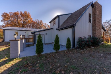 This beautifully remodeled 2,885 sq. ft. custom home offers on Gene Pray Memorial Golf Course in Missouri - for sale on GolfHomes.com, golf home, golf lot