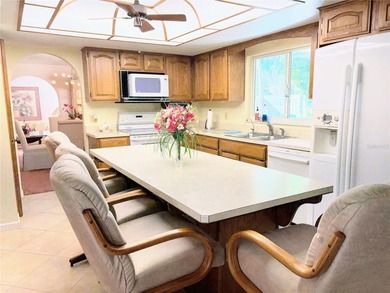 Beautiful Executive 4 bedroom POOL home in Tuscawilla Country on Tuscawilla Country Club in Florida - for sale on GolfHomes.com, golf home, golf lot