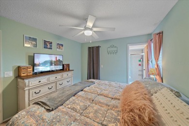 Lake Sarasota POOL Home!!
Welcome to this three-bedroom on Bent Tree Country Club in Florida - for sale on GolfHomes.com, golf home, golf lot