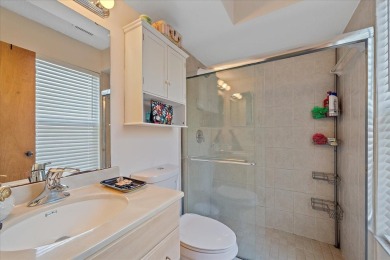 Lake Sarasota POOL Home!!
Welcome to this three-bedroom on Bent Tree Country Club in Florida - for sale on GolfHomes.com, golf home, golf lot