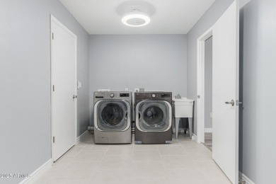 A gorgeous remodeled 3 bed, 2 bath townhouse on a golf course in on Sun City Country Club in Arizona - for sale on GolfHomes.com, golf home, golf lot
