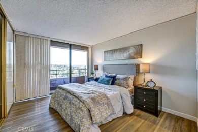 This condo is located in the popular SENIOR community of Laguna on Leisure Village Par 3 Golf Course in California - for sale on GolfHomes.com, golf home, golf lot