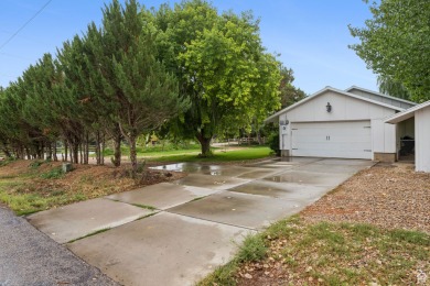 Welcome to your own private slice of Midway paradise where on Homestead Golf Club and Resort in Utah - for sale on GolfHomes.com, golf home, golf lot