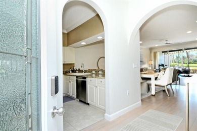 Take a look at this exceptional, completely renovated on Heritage Oaks Golf and Country Club in Florida - for sale on GolfHomes.com, golf home, golf lot