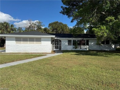 Welcome to this beautifully renovated 3-bedroom, 2-bathroom pool on El Rio Golf Course and Club in Florida - for sale on GolfHomes.com, golf home, golf lot