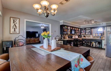 Welcome to this spacious 3 bedroom, 3 full bath home in the on Foxwood Golf Club in Arkansas - for sale on GolfHomes.com, golf home, golf lot