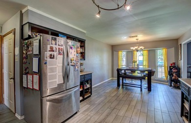 Welcome to this spacious 3 bedroom, 3 full bath home in the on Foxwood Golf Club in Arkansas - for sale on GolfHomes.com, golf home, golf lot