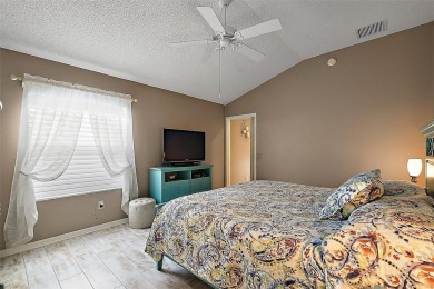 MAGNIFICENT 3/2 TURNKEY(some exceptions) Whispering Pine with on The Links of Spruce Creek in Florida - for sale on GolfHomes.com, golf home, golf lot