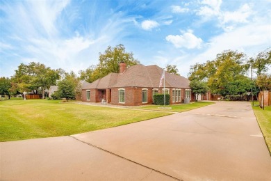 Welcome to a home that has beauty, comfort, and quality upgrades on Pecan Plantation Country Club in Texas - for sale on GolfHomes.com, golf home, golf lot