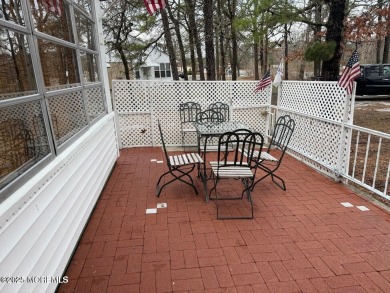 This updated 1-bedroom co-op in Crestwood Village 1, Whiting, NJ on Keswick Village Golf Course in New Jersey - for sale on GolfHomes.com, golf home, golf lot