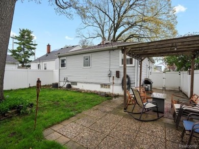 HIGHEST AND BEST DUE BY SUNDAY 18th AT 10PM.
Welcome to this on Red Run Golf Club in Michigan - for sale on GolfHomes.com, golf home, golf lot