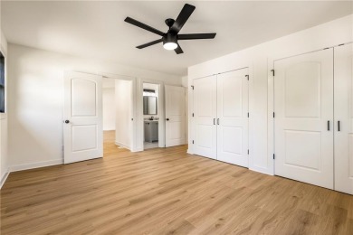 Completely remodeled home in the heart of Bella Vista! Close to on Bella Vista Country Club - Berksdale in Arkansas - for sale on GolfHomes.com, golf home, golf lot