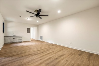 Completely remodeled home in the heart of Bella Vista! Close to on Bella Vista Country Club - Berksdale in Arkansas - for sale on GolfHomes.com, golf home, golf lot