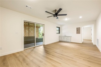 Completely remodeled home in the heart of Bella Vista! Close to on Bella Vista Country Club - Berksdale in Arkansas - for sale on GolfHomes.com, golf home, golf lot