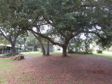 Very well maintained 2-bedroom and 2 bath mobile home that is on St. James Bay in Florida - for sale on GolfHomes.com, golf home, golf lot