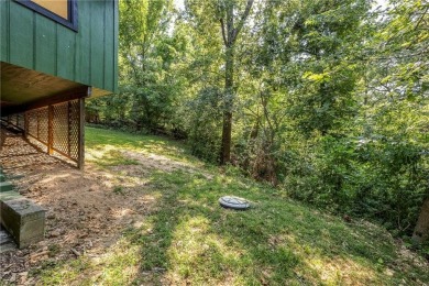 Completely remodeled home in the heart of Bella Vista! Close to on Bella Vista Country Club - Berksdale in Arkansas - for sale on GolfHomes.com, golf home, golf lot