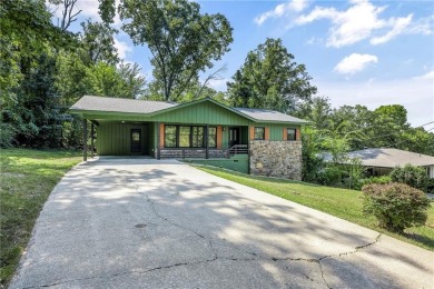 Completely remodeled home in the heart of Bella Vista! Close to on Bella Vista Country Club - Berksdale in Arkansas - for sale on GolfHomes.com, golf home, golf lot