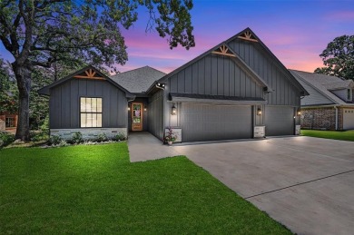 Welcome home! This 18 month old home is move-in ready! The on Lake Kiowa Golf Course in Texas - for sale on GolfHomes.com, golf home, golf lot