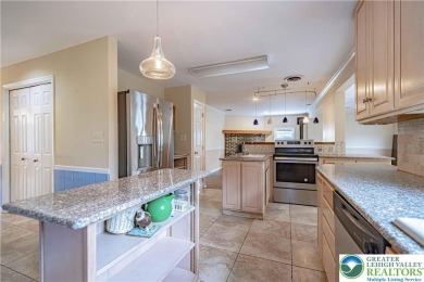 **MULTIPLE OFFERS. H DUE BY 12PM TUESDAY** Welcome to this on Shepherd Hills Golf Club in Pennsylvania - for sale on GolfHomes.com, golf home, golf lot