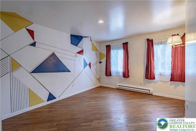 **MULTIPLE OFFERS. H DUE BY 12PM TUESDAY** Welcome to this on Shepherd Hills Golf Club in Pennsylvania - for sale on GolfHomes.com, golf home, golf lot