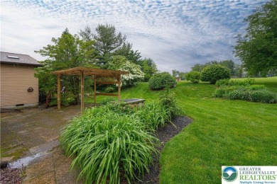 **MULTIPLE OFFERS. H DUE BY 12PM TUESDAY** Welcome to this on Shepherd Hills Golf Club in Pennsylvania - for sale on GolfHomes.com, golf home, golf lot