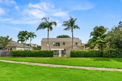 Amazing Golf Course Views -- 4BR/ 2 1/2 bath home located in the on Winston Trails Golf Course in Florida - for sale on GolfHomes.com, golf home, golf lot