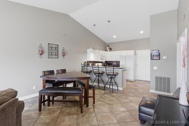 TOP-FLOOR CONDO with VAULTED CEILINGS, GREAT VIEWS, and on Sycamore Creek Golf Club in Missouri - for sale on GolfHomes.com, golf home, golf lot