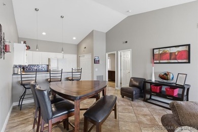 TOP-FLOOR CONDO with VAULTED CEILINGS, GREAT VIEWS, and on Sycamore Creek Golf Club in Missouri - for sale on GolfHomes.com, golf home, golf lot