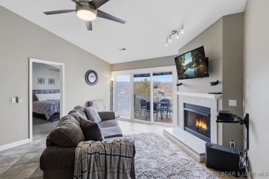 TOP-FLOOR CONDO with VAULTED CEILINGS, GREAT VIEWS, and on Sycamore Creek Golf Club in Missouri - for sale on GolfHomes.com, golf home, golf lot