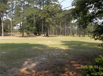 Well maintained brick ranch with a short walk between the hedges on Cypress Cove Country Club in Virginia - for sale on GolfHomes.com, golf home, golf lot
