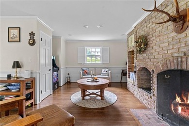 Welcome to the cutest home on Braywood! This charming and on Kingsmill Resort and Golf Club in Virginia - for sale on GolfHomes.com, golf home, golf lot