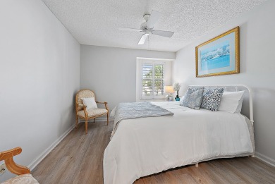 MOTIVATED SELLER! BEACH, GOLF, PARADISE! This stunning on Jupiter Dunes Golf Course in Florida - for sale on GolfHomes.com, golf home, golf lot