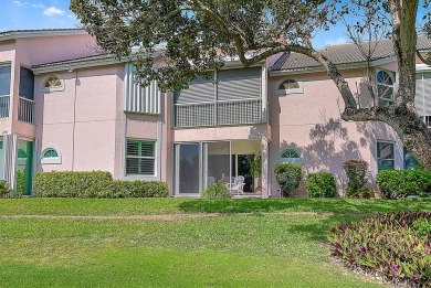 MOTIVATED SELLER! BEACH, GOLF, PARADISE! This stunning on Jupiter Dunes Golf Course in Florida - for sale on GolfHomes.com, golf home, golf lot
