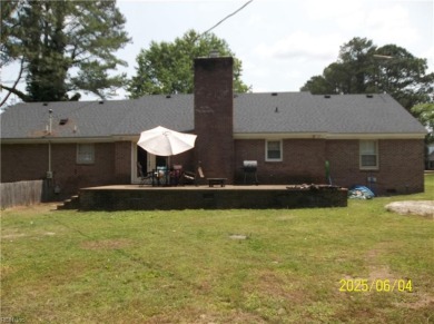 Well maintained brick ranch with a short walk between the hedges on Cypress Cove Country Club in Virginia - for sale on GolfHomes.com, golf home, golf lot