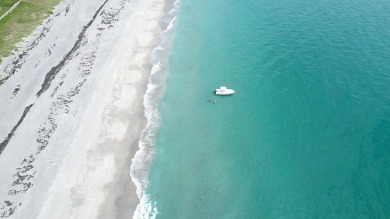 MOTIVATED SELLER! BEACH, GOLF, PARADISE! This stunning on Jupiter Dunes Golf Course in Florida - for sale on GolfHomes.com, golf home, golf lot