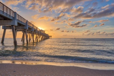 MOTIVATED SELLER! BEACH, GOLF, PARADISE! This stunning on Jupiter Dunes Golf Course in Florida - for sale on GolfHomes.com, golf home, golf lot