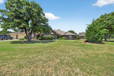FANTASTIC LOCATION WITH SWEEPING GOLF COURSE VIEWS--OVERLOOKING on Green Tree Country Club in Texas - for sale on GolfHomes.com, golf home, golf lot
